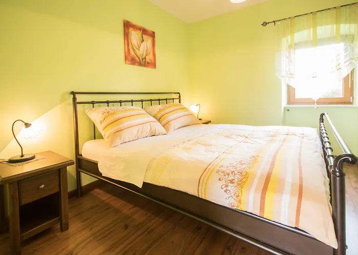 Mendula, A Pet Friendly Rustic Haven Surrounded By Nature Feriehus *