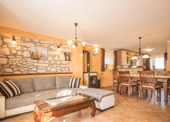 Feriehus Mendula, A Pet Friendly Rustic Haven Surrounded By Nature