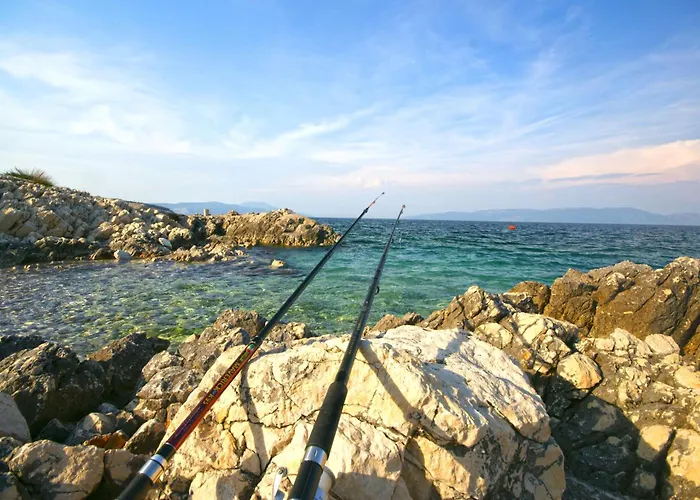 Mendula, A Pet Friendly Rustic Haven Surrounded By Nature *