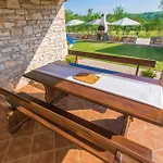 Mendula, A Pet Friendly Rustic Haven Surrounded By Nature Prázdninový dům Šumber