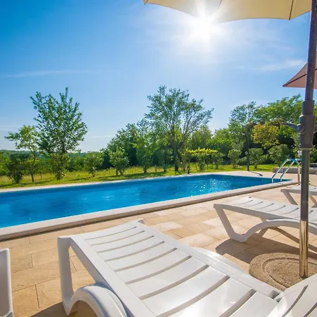 Mendula, A Pet Friendly Rustic Haven Surrounded By Nature Šumber