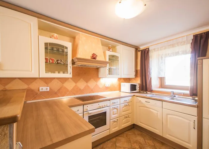 Mendula, A Pet Friendly Rustic Haven Surrounded By Nature Vakantiehuis *