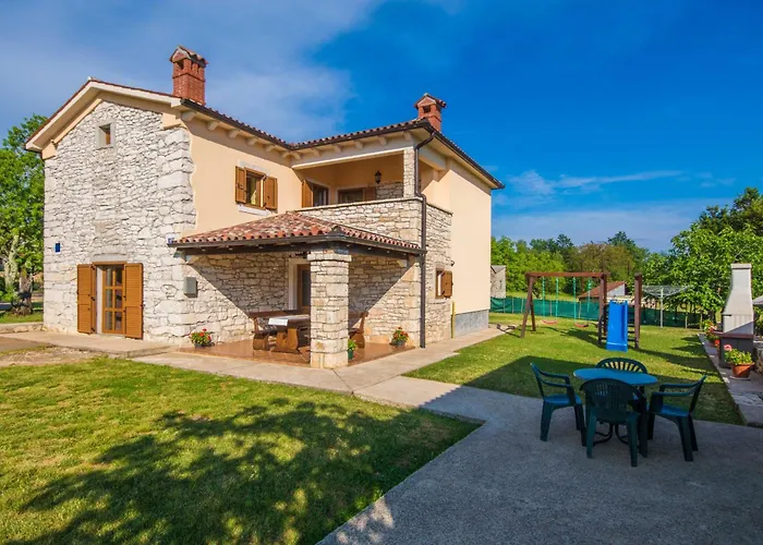 Mendula, A Pet Friendly Rustic Haven Surrounded By Nature Vakantiehuis